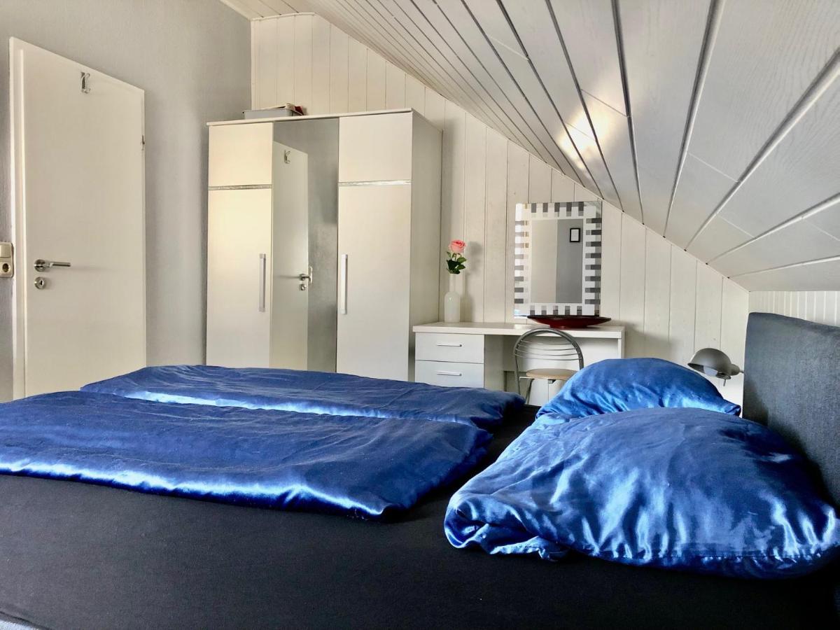 Gaestezimmer Beate Und Ferienwohnung Rheda Wiedenbrueck Esterno foto