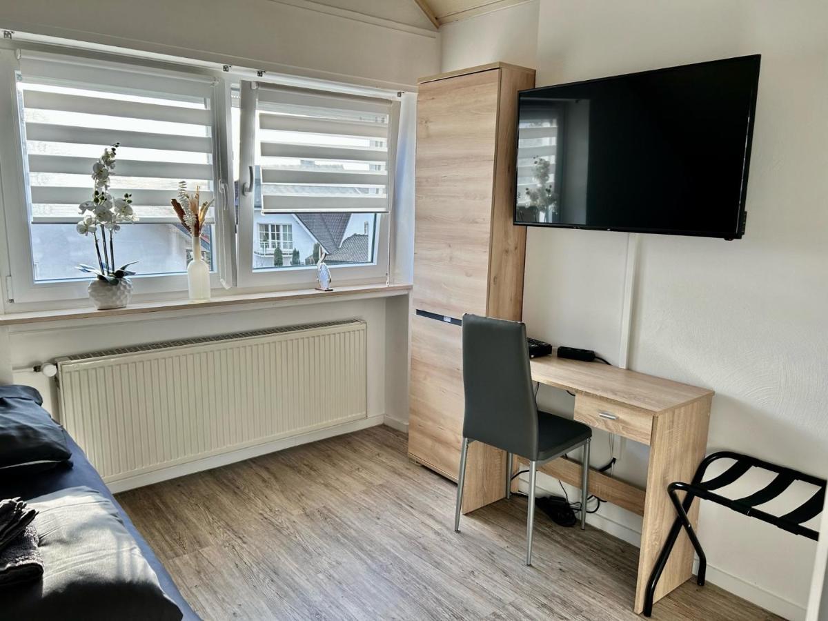 Gaestezimmer Beate Und Ferienwohnung Rheda Wiedenbrueck Esterno foto