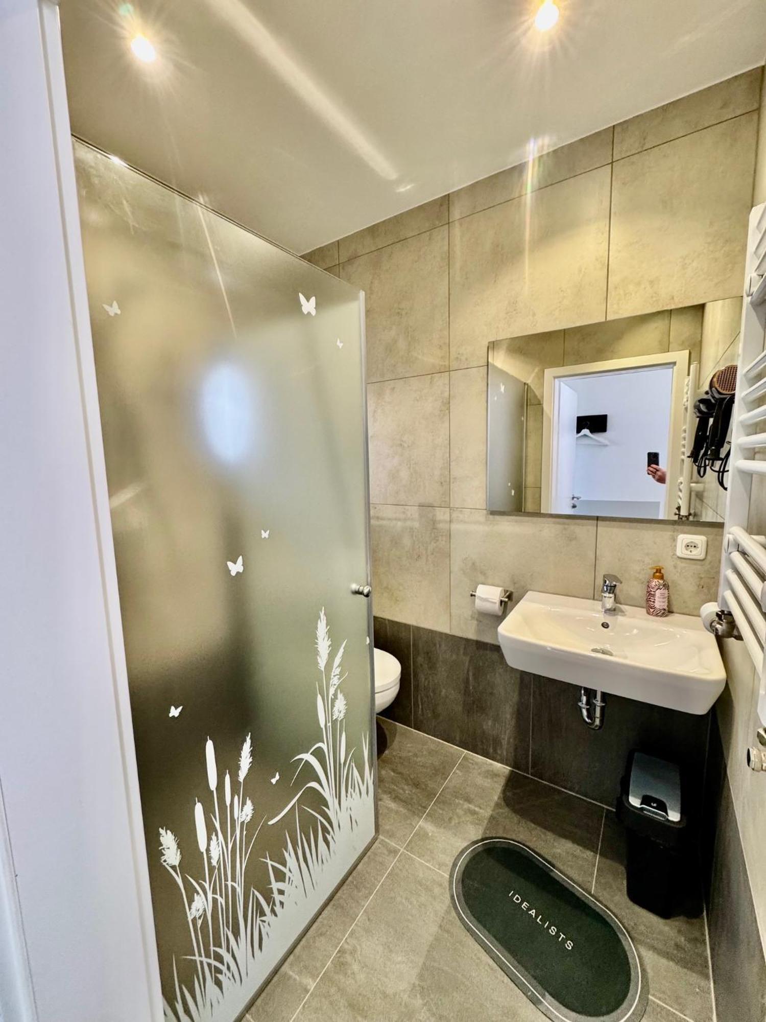 Gaestezimmer Beate Und Ferienwohnung Rheda Wiedenbrueck Esterno foto